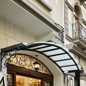 4* فندق ميرورز